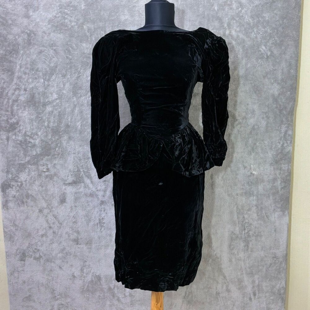 VTG. Crushed Velvet Dress size 4 petites Midi Whimsygoth Goth Vamp Witchy fitted